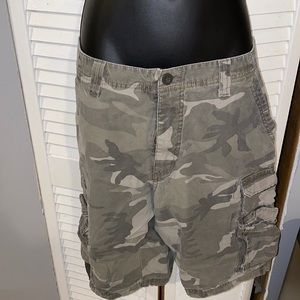 Men’s cargo short pants